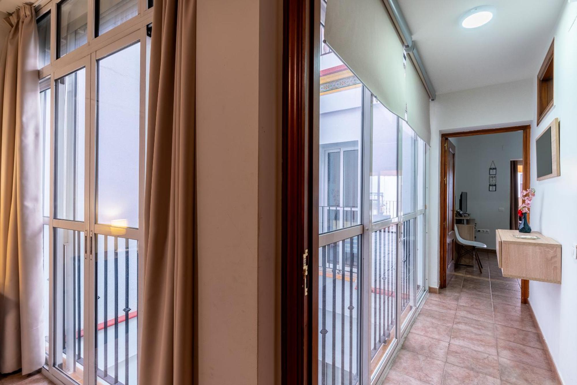 Aoa Casa Triana Familiar Con Terraza Apartman Sevilla Kültér fotó