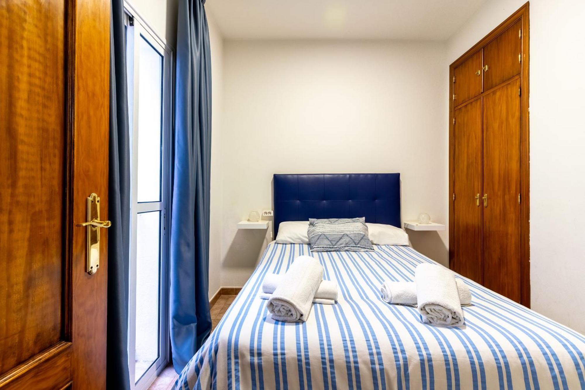 Aoa Casa Triana Familiar Con Terraza Apartman Sevilla Kültér fotó